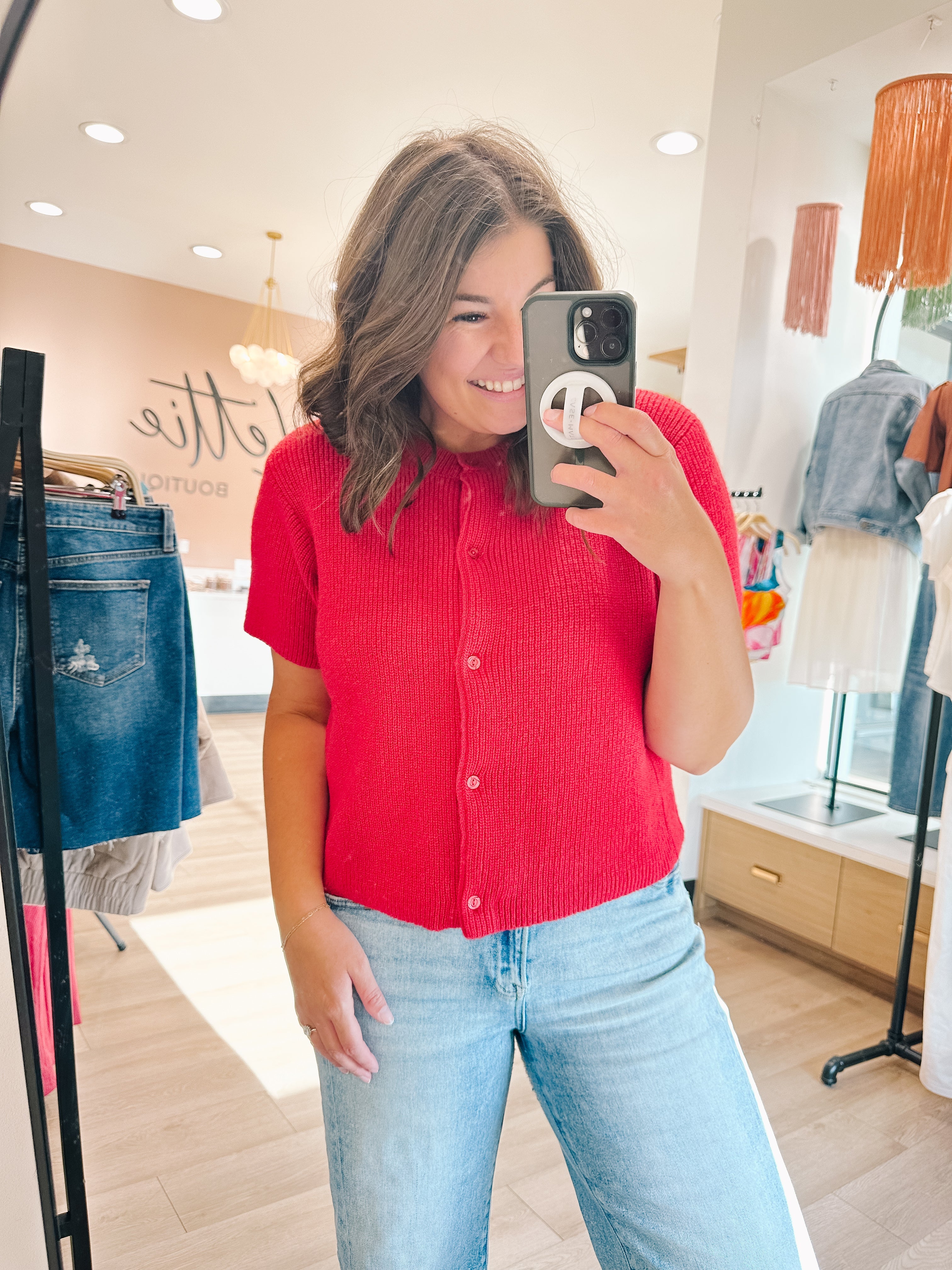 Alina Short Sleeve Cardigan In Red