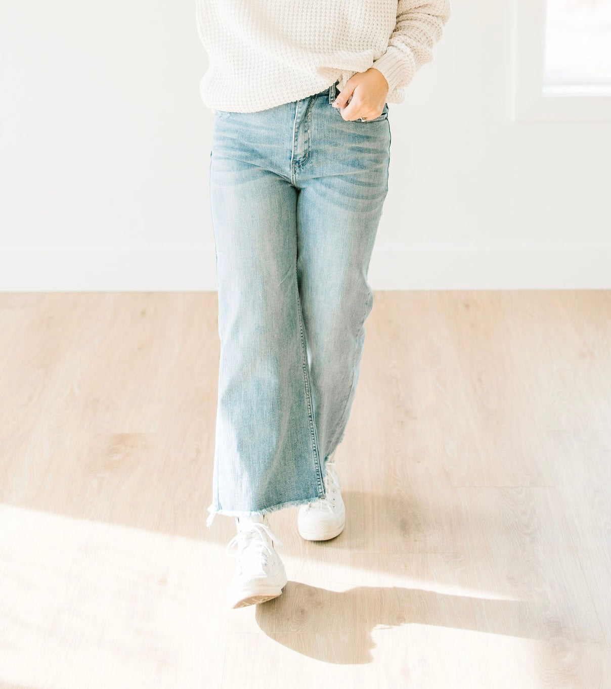 Tommy Wide Leg Jeans